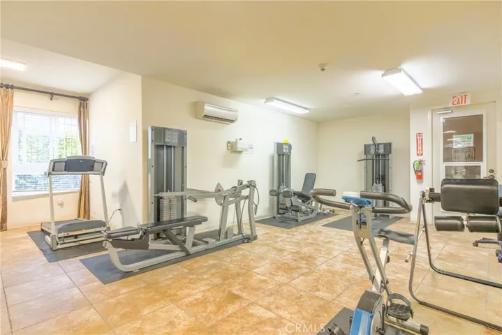 1401 S St Andrews Place 311, Los Angeles, California 90019