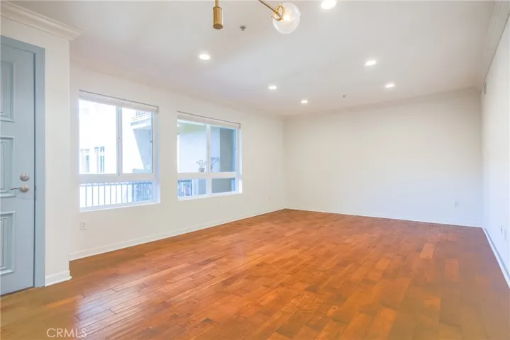 1401 S St Andrews Place 311, Los Angeles, California 90019