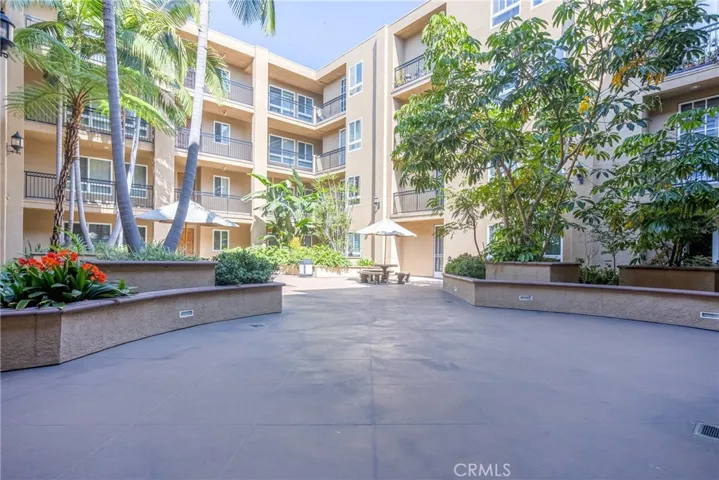 1401 S St Andrews Place 311, Los Angeles, California 90019