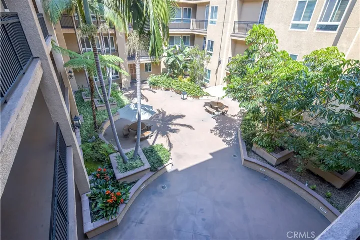 1401 S St Andrews Place 311, Los Angeles, California 90019