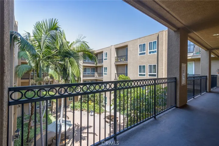 1401 S St Andrews Place 311, Los Angeles, California 90019
