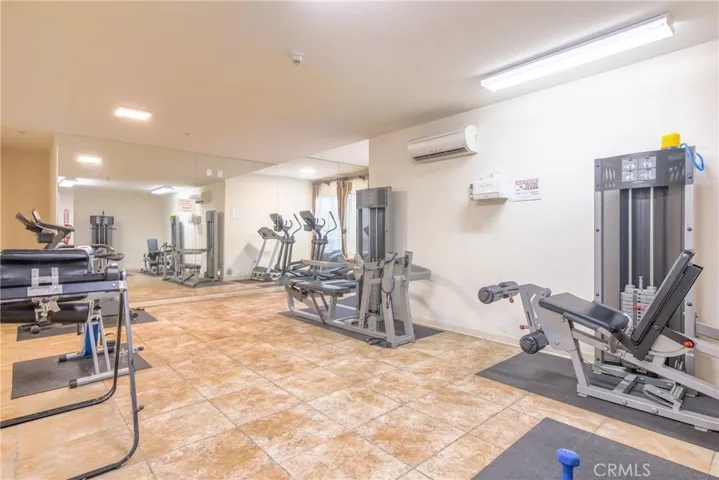 1401 S St Andrews Place 311, Los Angeles, California 90019