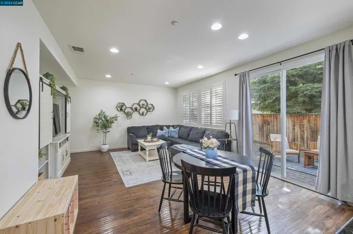 664 Falling Star Dr, Martinez, California 94553