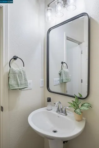 664 Falling Star Dr, Martinez, California 94553