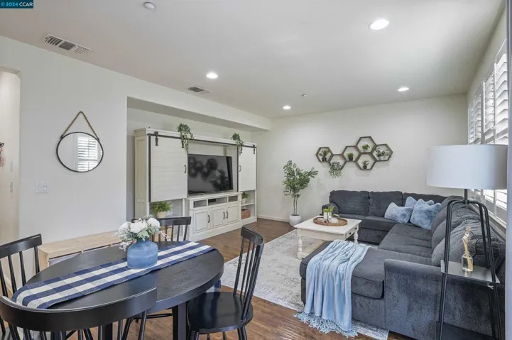 664 Falling Star Dr, Martinez, California 94553