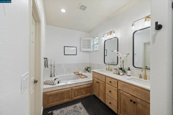 664 Falling Star Dr, Martinez, California 94553