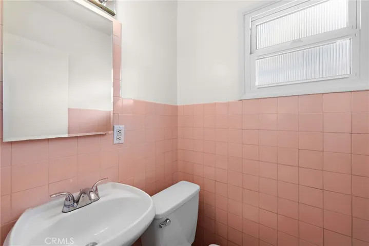 2409 Monica Lane, Santa Ana, California 92706