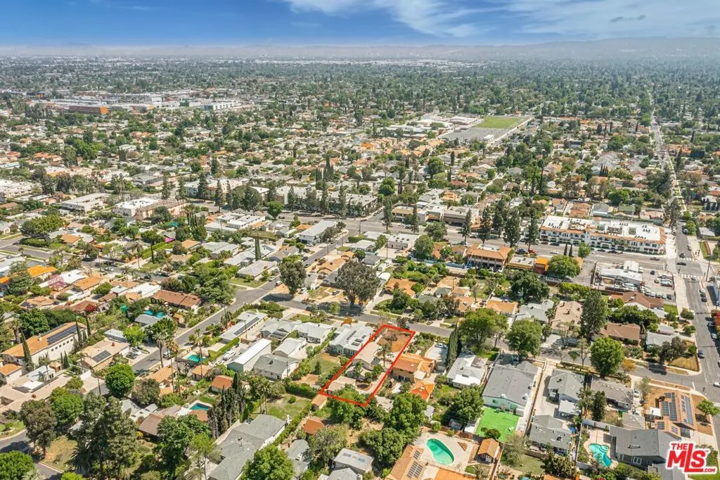 17425 Los Alimos Street, Granada Hills, California 91344 home-pic-49