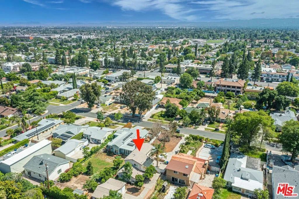 17425 Los Alimos Street, Granada Hills, California 91344 home-pic-48
