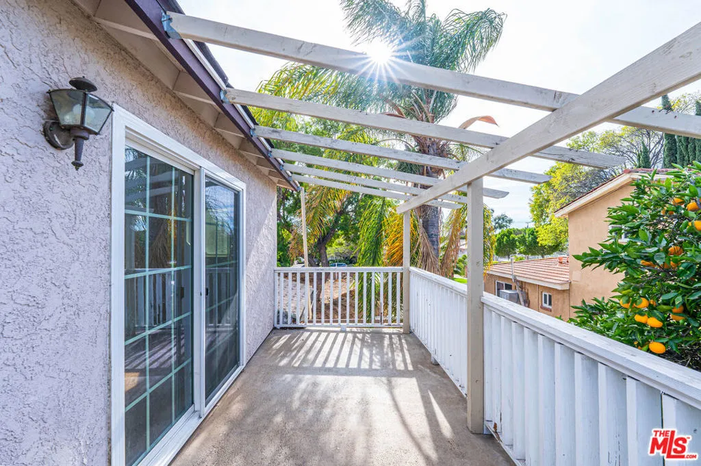 17425 Los Alimos Street, Granada Hills, California 91344 home-pic-31