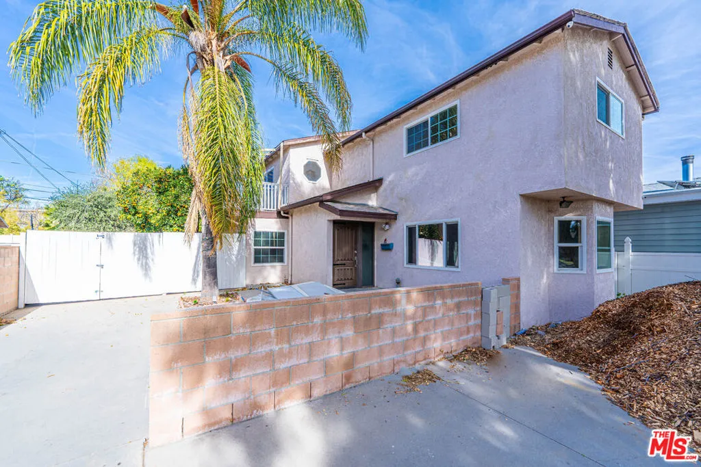 17425 Los Alimos Street, Granada Hills, California 91344 home-pic-1