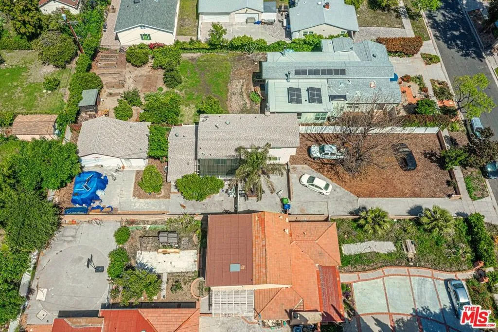 17425 Los Alimos Street, Granada Hills, California 91344 home-pic-41
