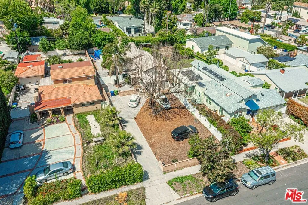 17425 Los Alimos Street, Granada Hills, California 91344 home-pic-47
