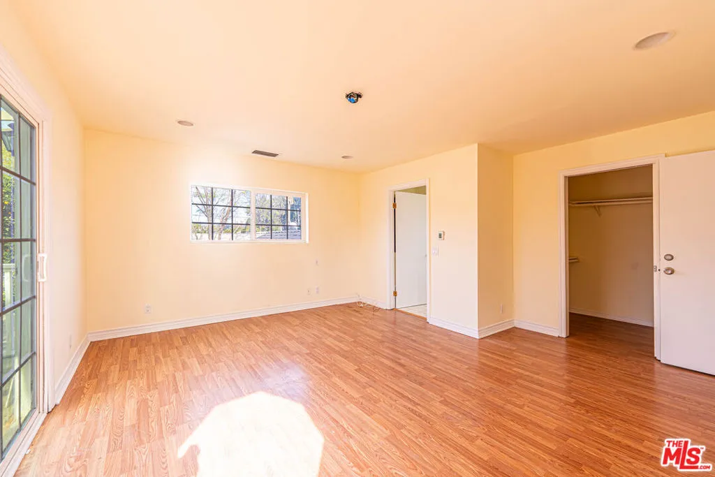 17425 Los Alimos Street, Granada Hills, California 91344 home-pic-24