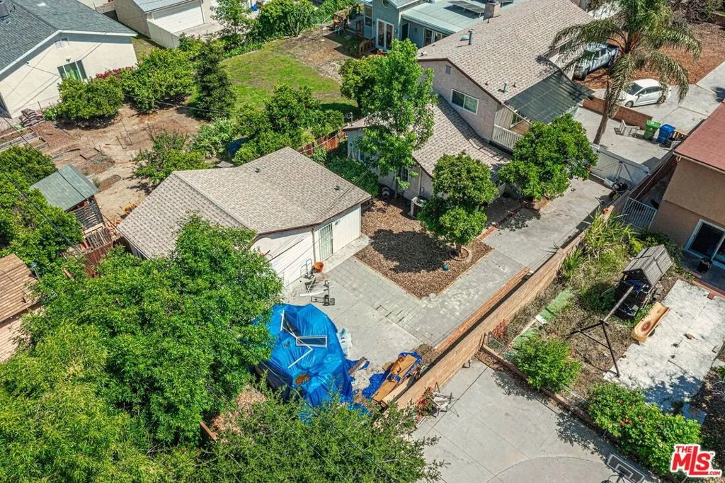 17425 Los Alimos Street, Granada Hills, California 91344 home-pic-46