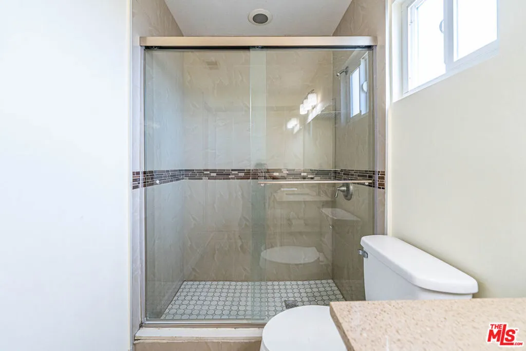 17425 Los Alimos Street, Granada Hills, California 91344 home-pic-35