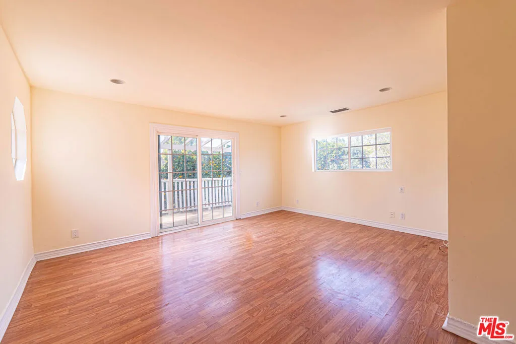 17425 Los Alimos Street, Granada Hills, California 91344 home-pic-22