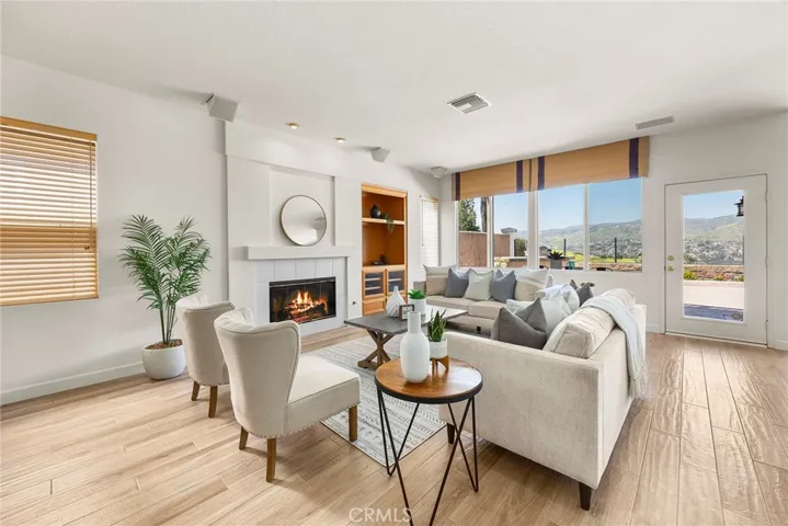 8715 E Foxhollow Dr, Anaheim Hills, California 92808