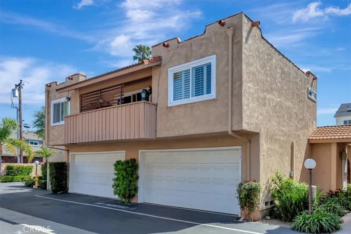 313 Alta Lane, Costa Mesa, California 92627