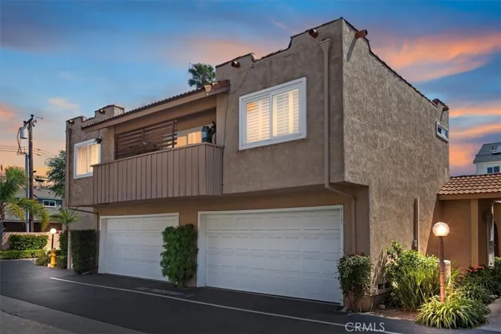 313 Alta Lane, Costa Mesa, California 92627