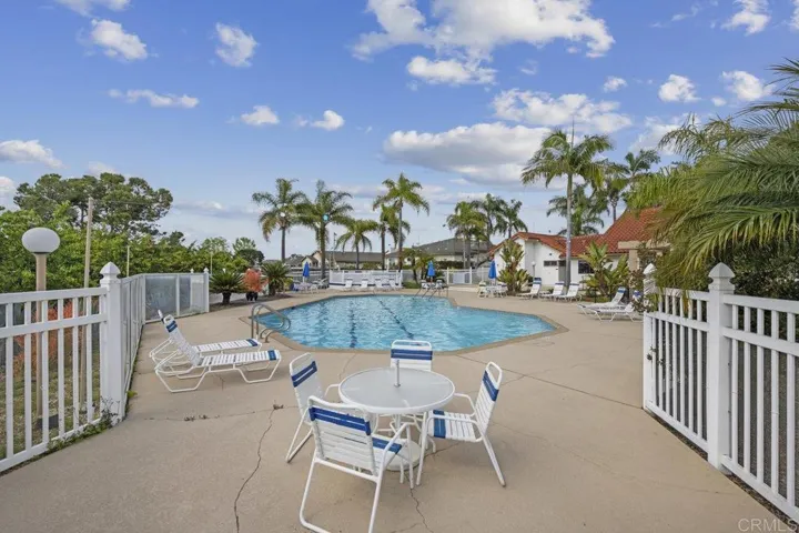 Swimming Pool/Hot Tub/Sauna