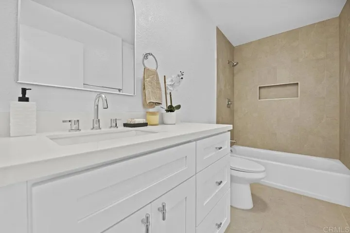 2nd Bathroom