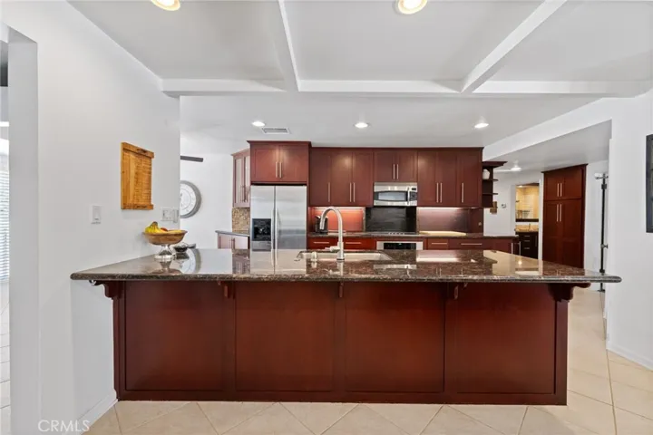 536 Fairway Drive, Redlands, California 92373