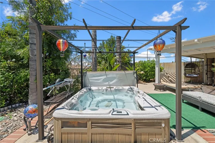 536 Fairway Drive, Redlands, California 92373