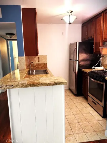 18620 Hatteras Street 142, Tarzana, California 91356
