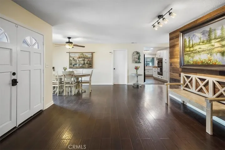 29940 Vacation Drive, Canyon Lake, California 92587