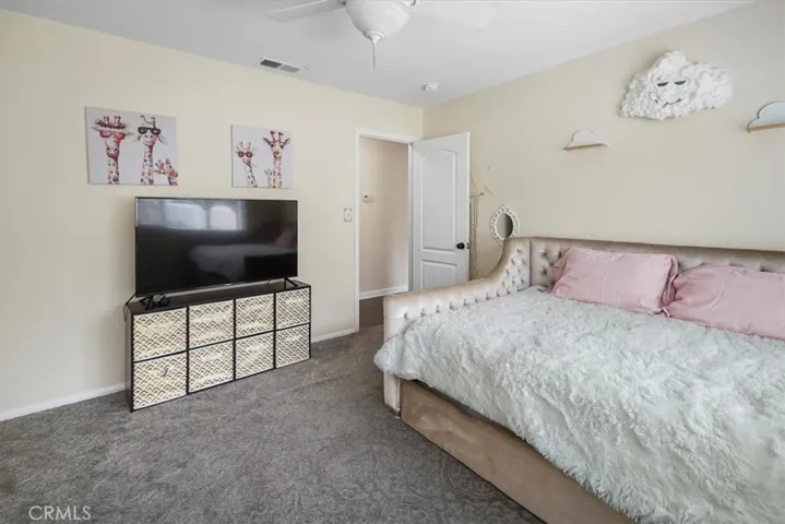 29940 Vacation Drive, Canyon Lake, California 92587