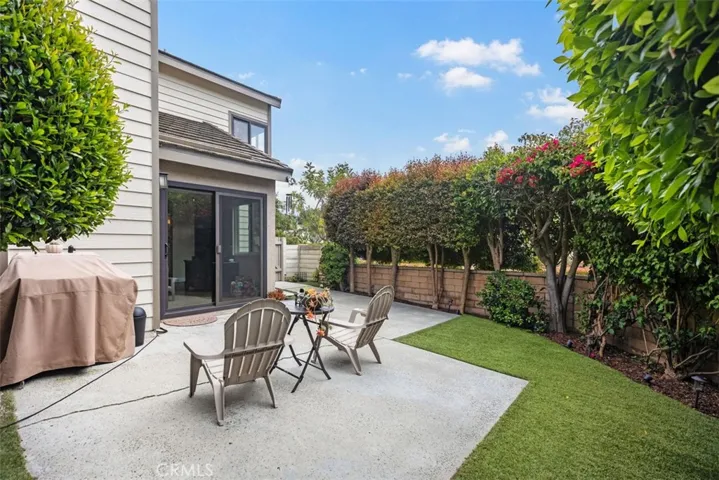 spacious yard