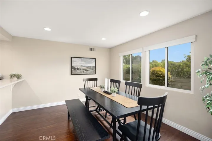 Spacious dining area off kitchen
