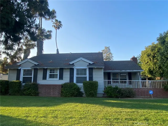 3051 Arlington Avenue, Riverside, California 92506