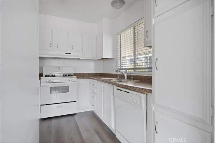 601 N Kirby Street 154, Hemet, California 92545