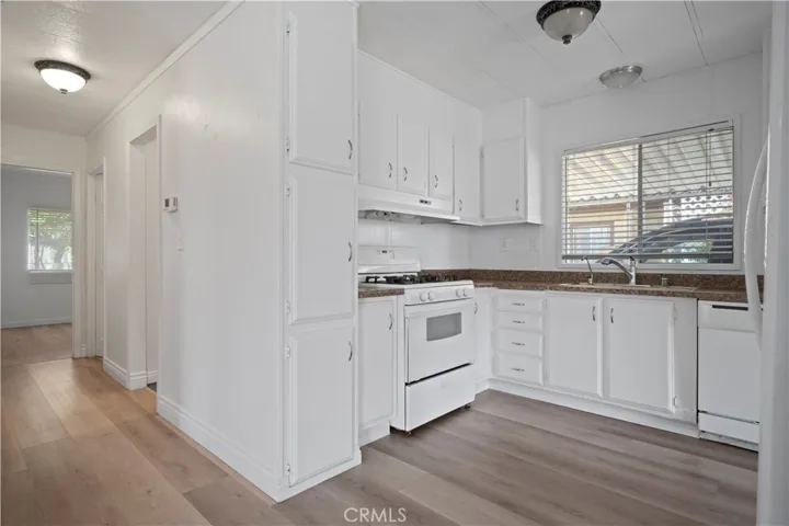601 N Kirby Street 154, Hemet, California 92545