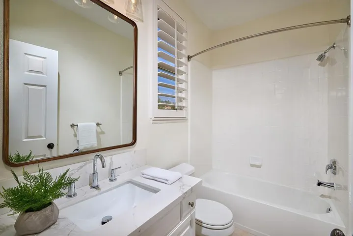 2809 Carrillo Way, Carlsbad, California 92009