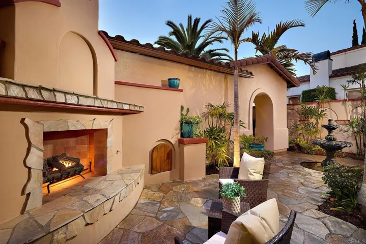 2809 Carrillo Way, Carlsbad, California 92009