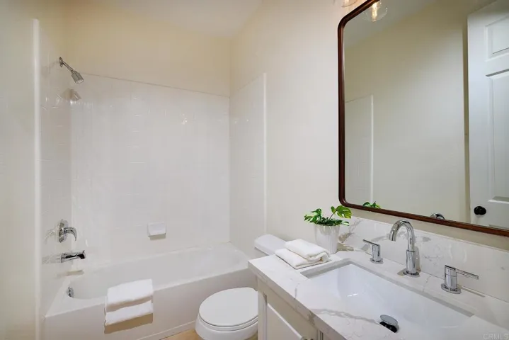 2809 Carrillo Way, Carlsbad, California 92009
