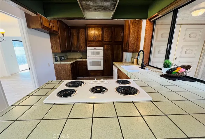 2800 Perfect Place, Lancaster, California 93536