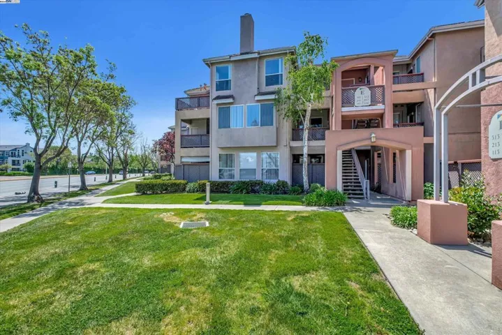 3695 Stevenson Blvd 211, Fremont, California 94538