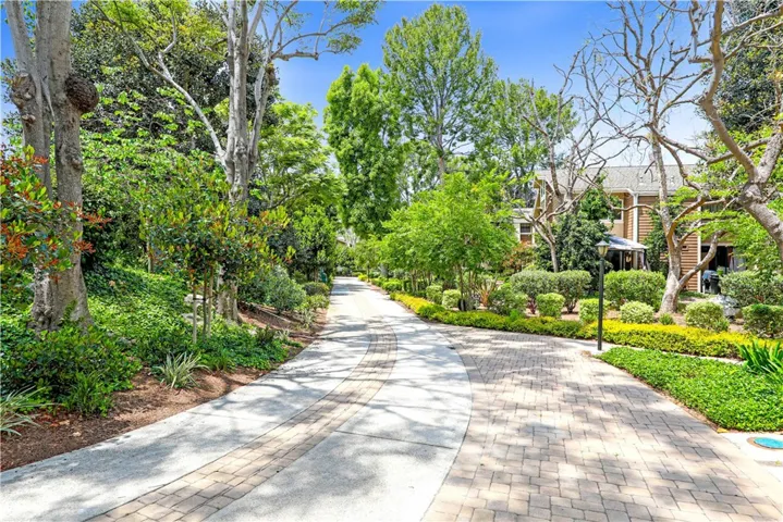 54 Lakepines, Irvine, California 92620