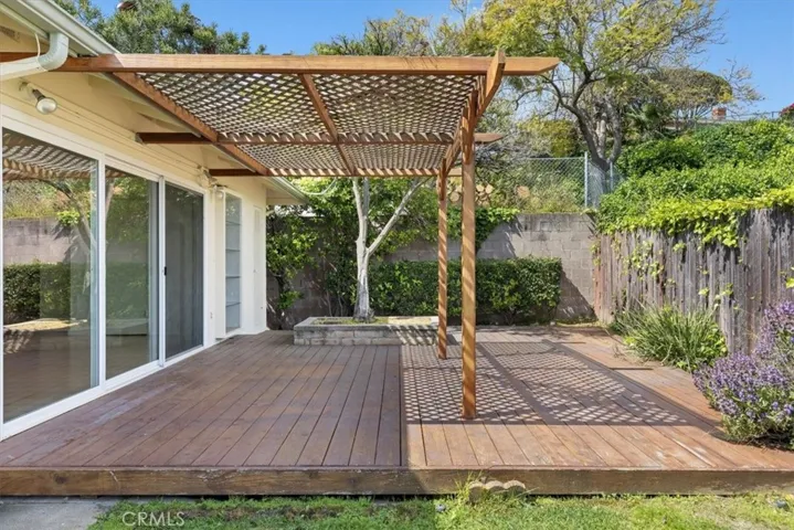 2109 Mendon Drive, Rancho Palos Verdes, California 90275