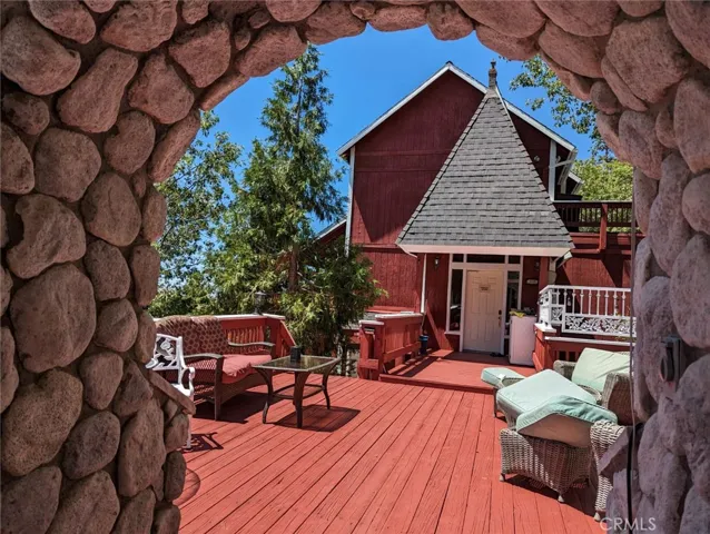 Walk way between main house and studio / one bedroom apartment.
