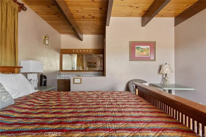 Main House:Master bedroom