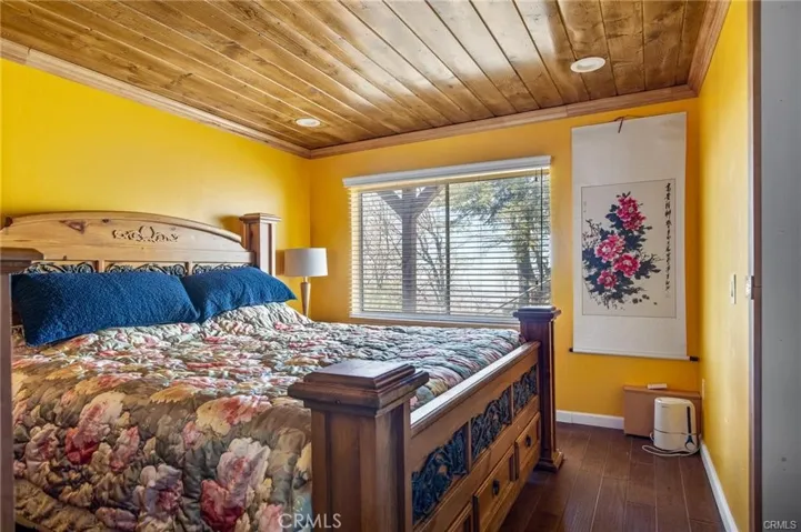 One Bedroom Apartment.