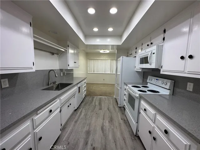 10400 Downey Avenue 307, Downey, California 90241