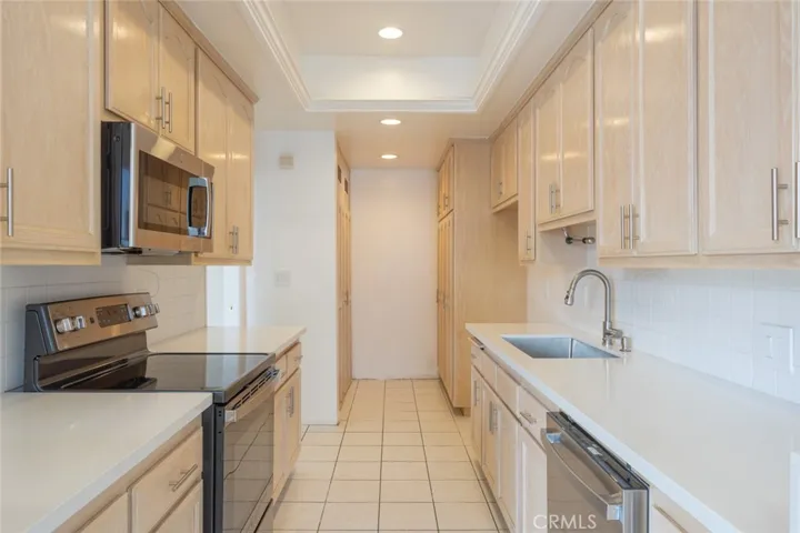2175 S Beverly Glen Boulevard 311, Los Angeles, California 90025