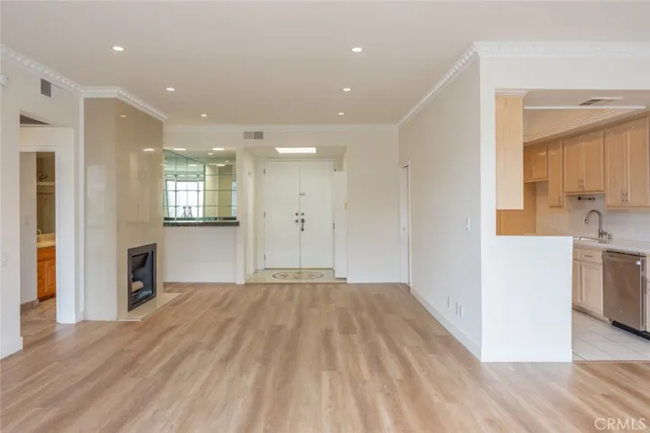 2175 S Beverly Glen Boulevard 311, Los Angeles, California 90025