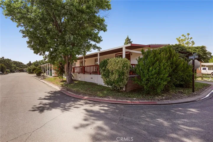 Corner lot
